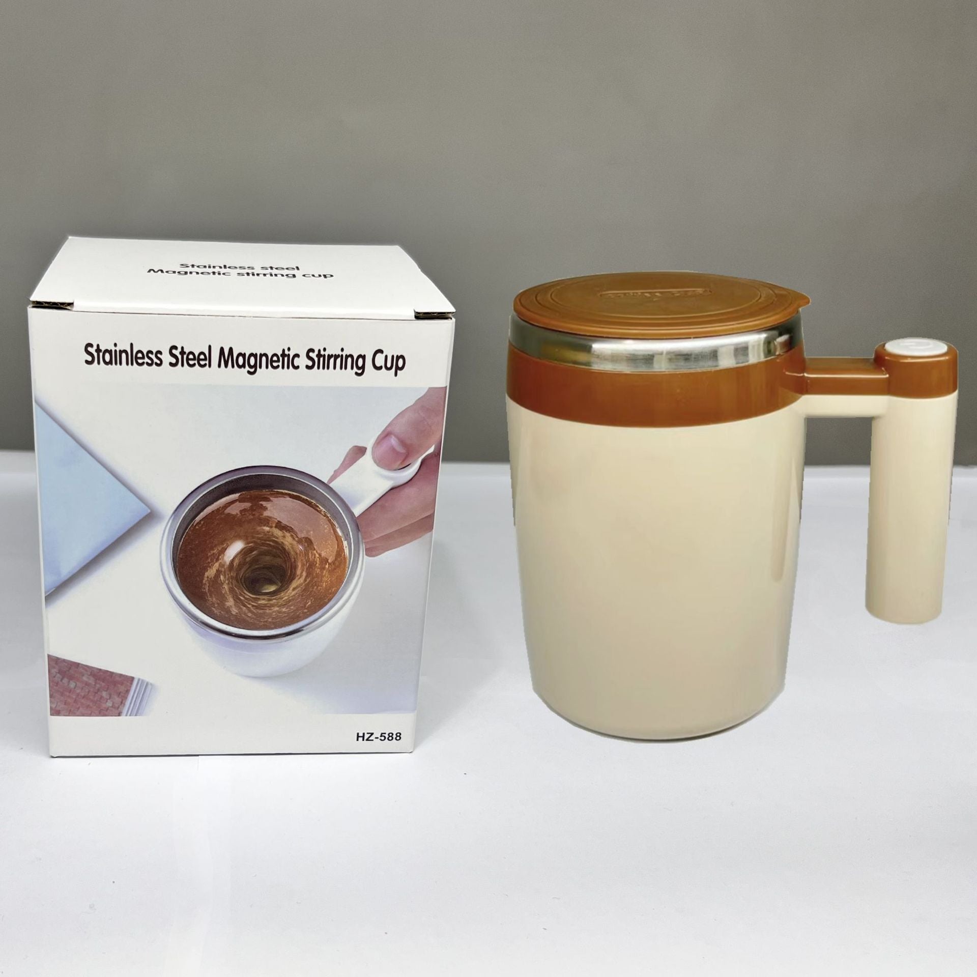 Le Monde Tech vitamix blending cup stainless steel magnetic stirring cup beige with brown lid and handle